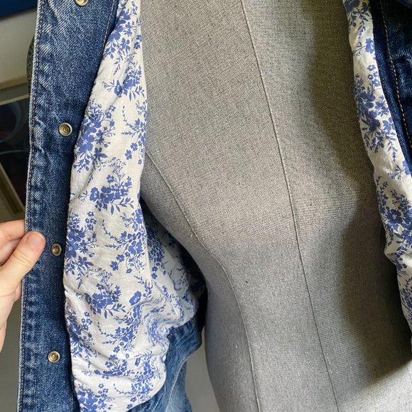 Floral lined denim jacket - Picture 2 of 5